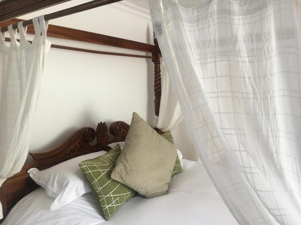 Prince Hall Hotel พรินซ์ทาวน์ ภายนอก รูปภาพ