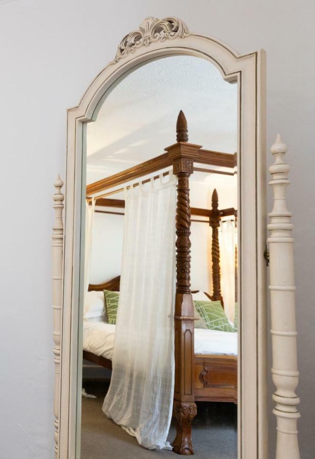 Prince Hall Hotel พรินซ์ทาวน์ ภายนอก รูปภาพ